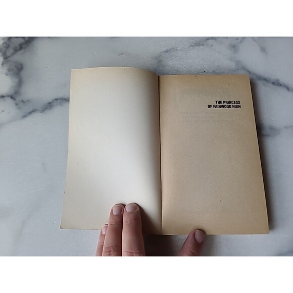 Homeroom #2 The Princess Of Fairwood High By Nancy Norton Paperback - Picture 2 of 10